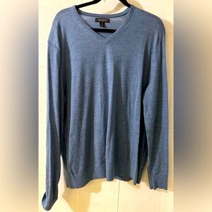 Banana republic Merino wool V-neck sweater